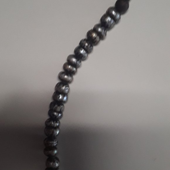 ONE OF A KIND handcrafted beautiful white jade and stainless steel necklace - Picture 2 of 13